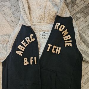 Abercrombie sweat suit
